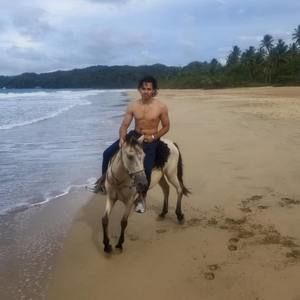 Meet your Posher, Ryan